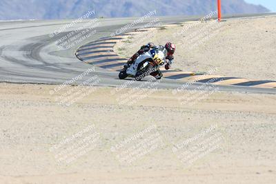 media/Oct-05-2025-CVMA (Sun) [[beeef4f201]]/Race 11-500-400(4)-350 Supersport/